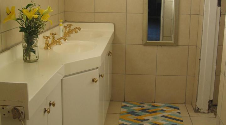 Lighthouse Farm Lodge & Backpackers