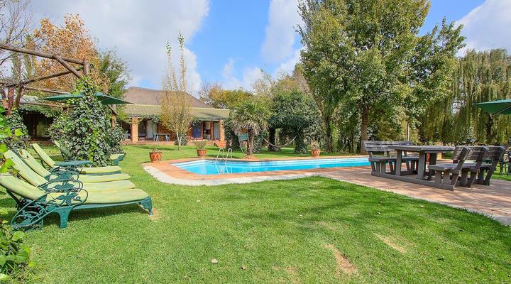 Airport Bird & Game Lodge