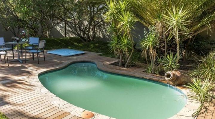 Le Petit Chateau Guest House