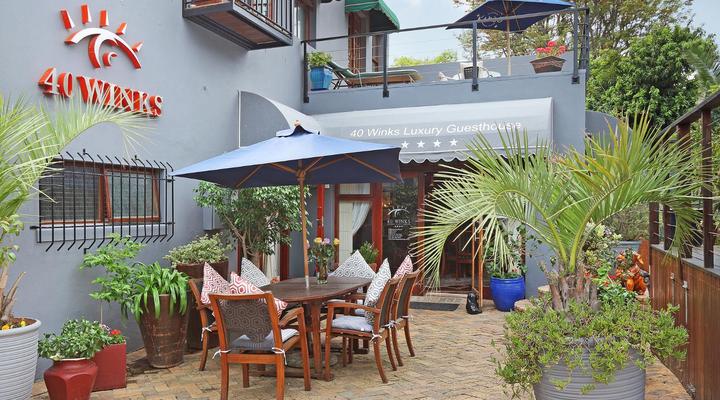 40 Winks Guest House Green Point