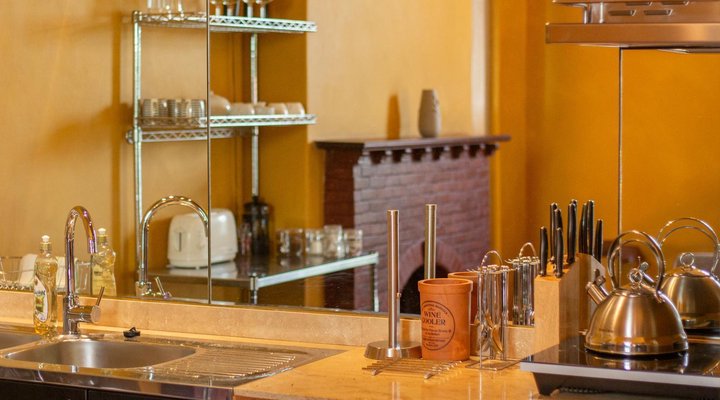 Silver Lattice Guest House