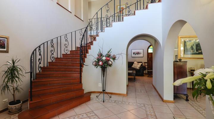 A Tuscan Villa Guest House