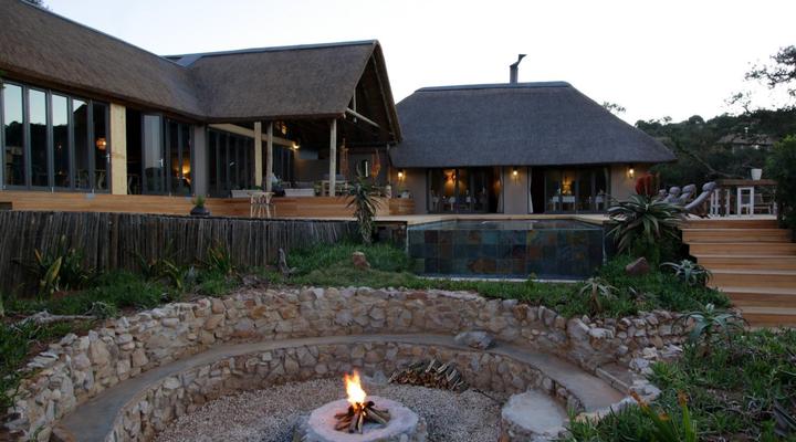 Bukela Game Lodge - Amakhala Game Reserve