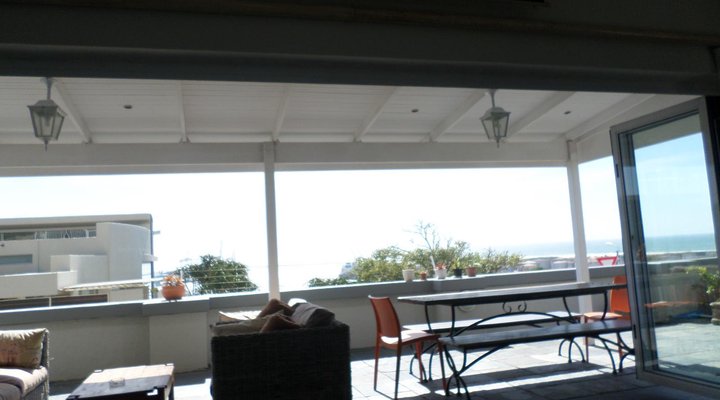 Sir Roy's At The Sea