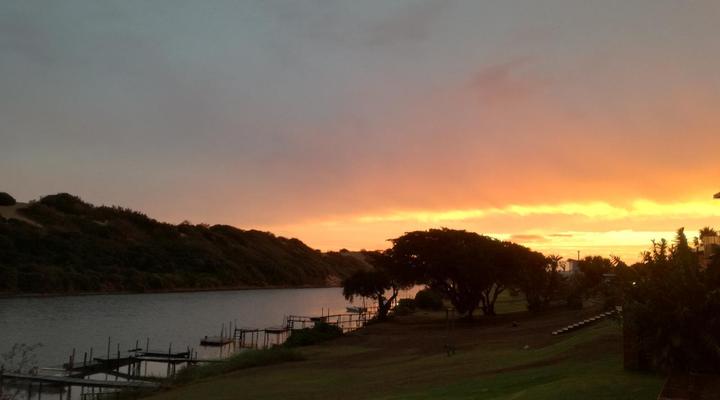 Dungbeetle River Lodge