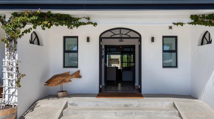 Whale Rock Luxury Lodge