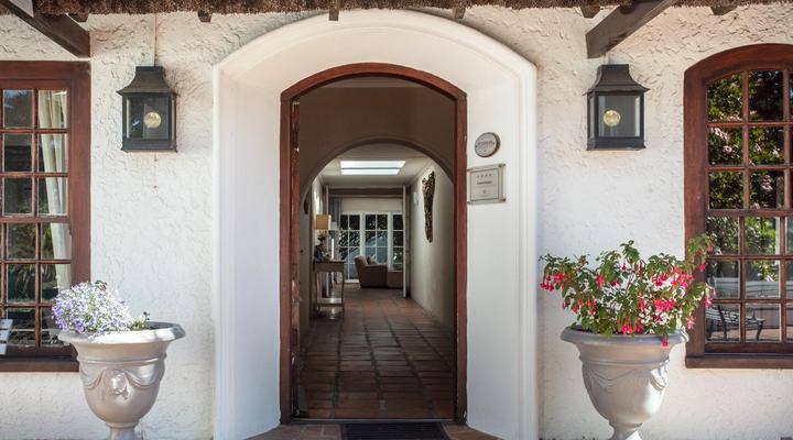 Whale Rock Luxury Lodge