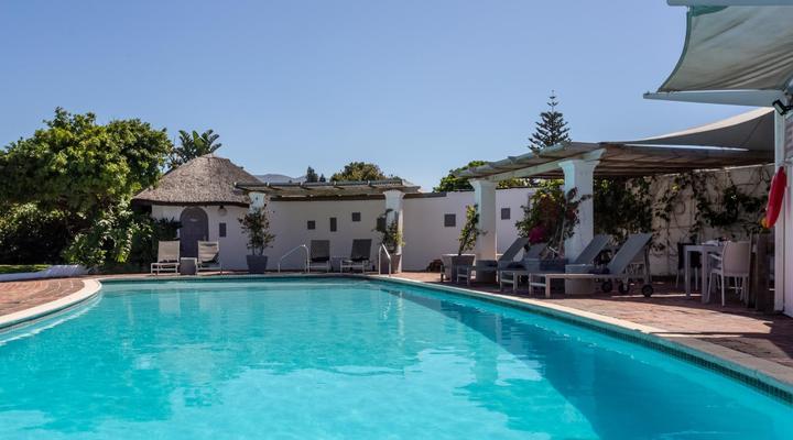 Whale Rock Luxury Lodge