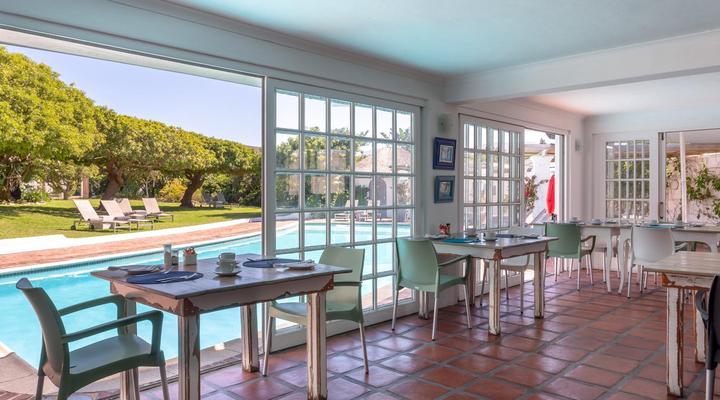 Whale Rock Luxury Lodge