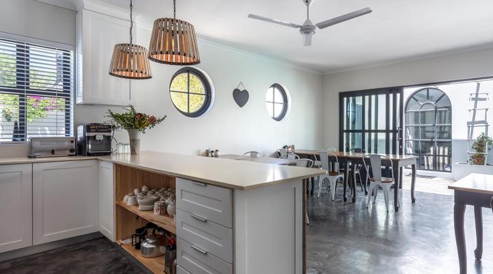 Whale Rock Luxury Lodge