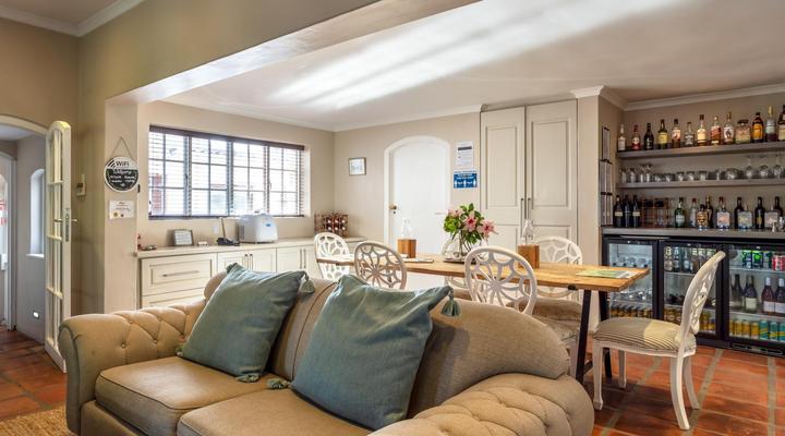 Whale Rock Luxury Lodge