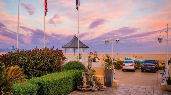 Milkwood Manor on Sea