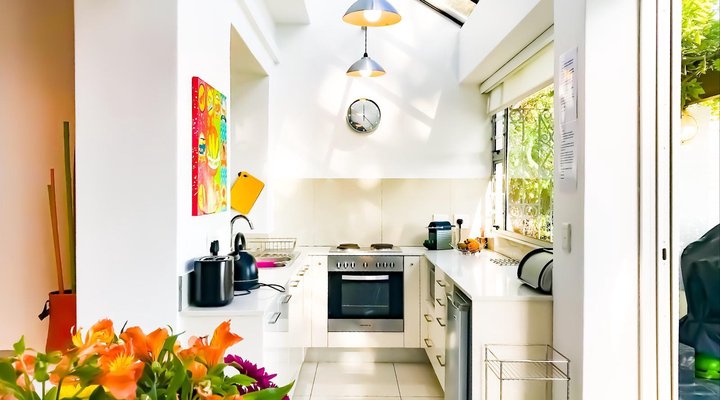 121 Ocean View Drive Studio Apartment