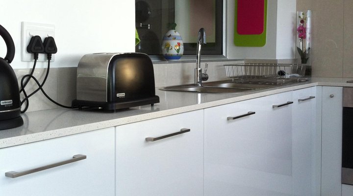 121 Ocean View Drive Studio Apartment