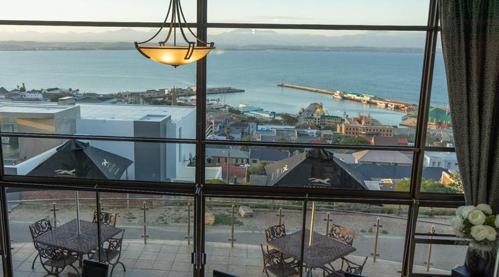 Bar-t-nique Guest House