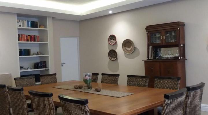 La Roche Guest House