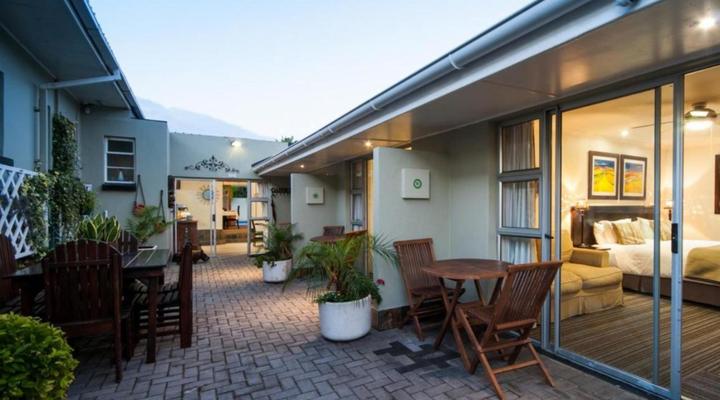 Hobiebeach Guest House