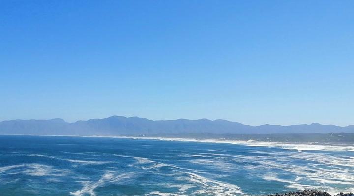 Kleinzee Oceanfront Guest House