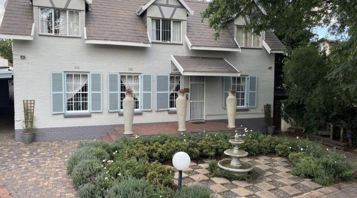 3 Liebeloft Guest House