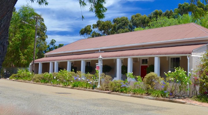 Darling Lodge Guest House
