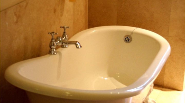 Cricklewood Manor Boutique Hotel