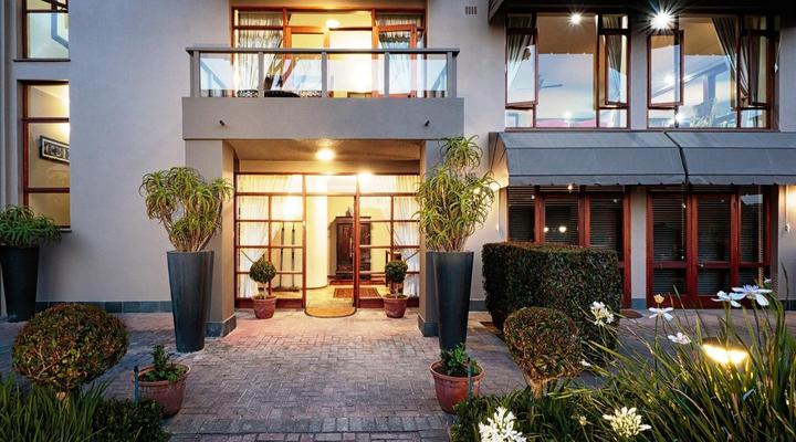 Wilderness Manor Guest House