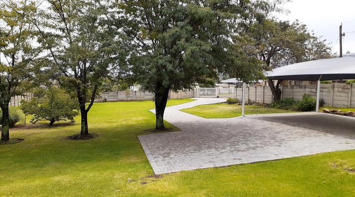 Sandstone Chameleon Guest House