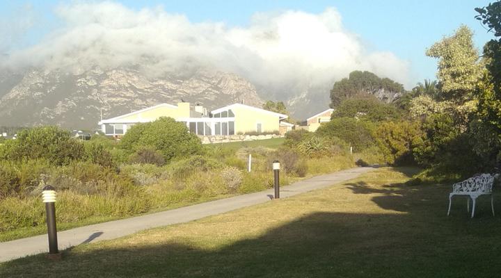 Mulligans Guest Lodge