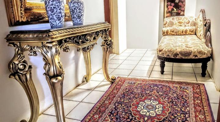 A Mountain View Country Estate