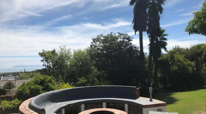 Southerncross Guest House