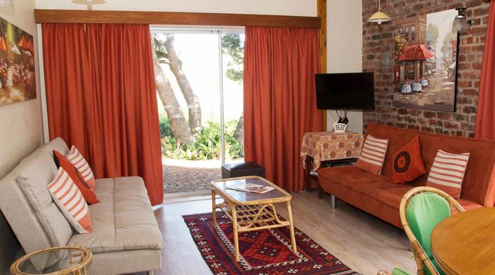 Waters Edge Holiday House