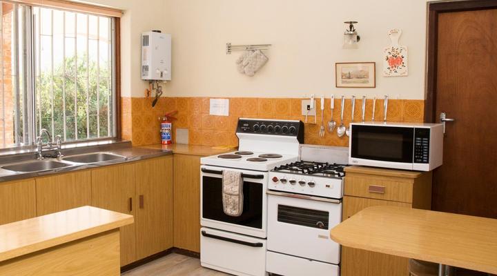 Waters Edge Holiday House