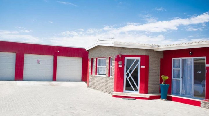 Tina's Guest House 