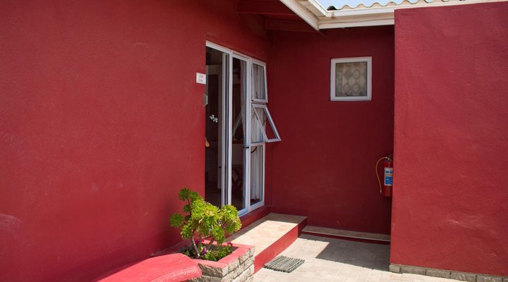 Tina's Guest House 