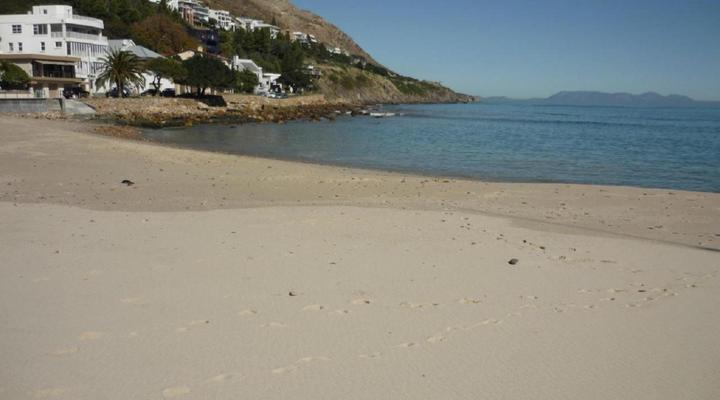 185 on BEACH Boutique Suites and Apartments