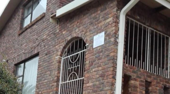 Hamba Kancane Ma-Africa Guest House