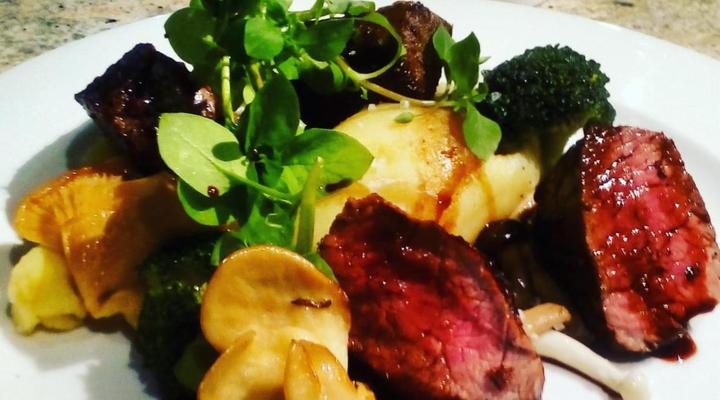 Khaya Ndlovu Safari Manor