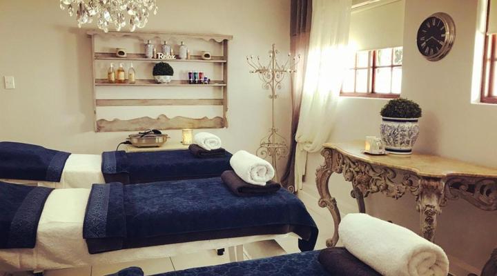 La Riviera Guest House and Spa