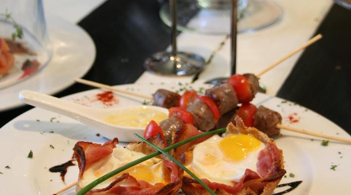 La Riviera Guest House and Spa