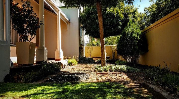 Dorpshuis Guest House