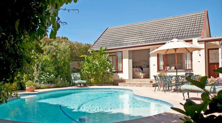 Pinoak Cottage Constantia