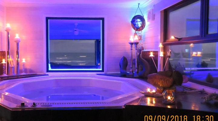 Houtboschbay Honeymoon Suite with Jacuzzi