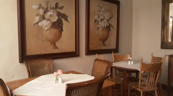 African Dawn Luxury Guesthouse