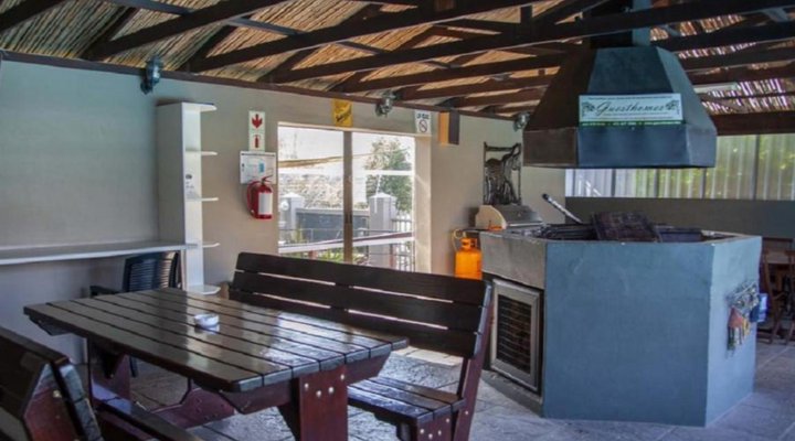 D’Urbanmist Guest House