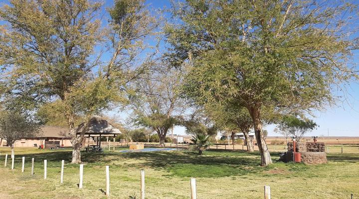Kalahari Monate Lodge and Camping
