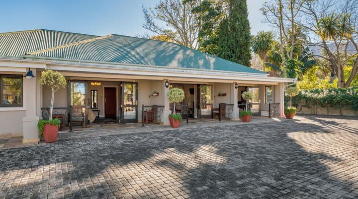 Caledon23 Country House