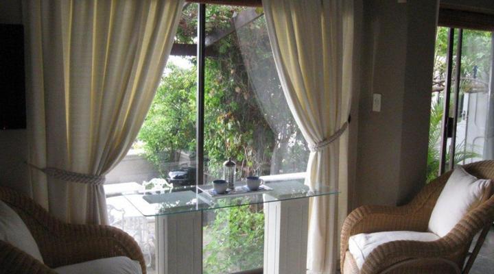 123 Ocean View Drive Apartment