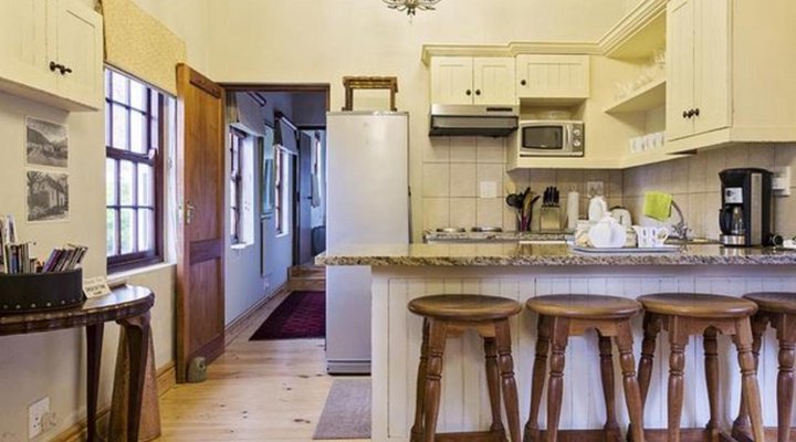 Oak Cottage and Manor House Rooms