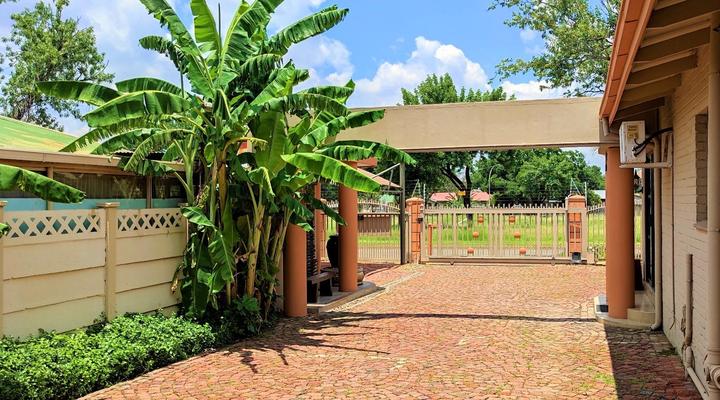 Premiere Guest House