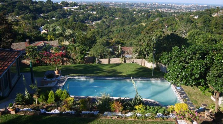 Red Tudor Bed and Breakfast